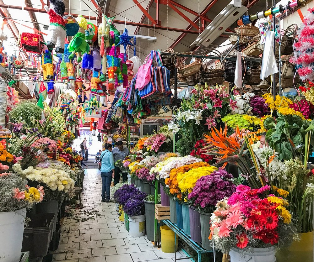 flower vendor san miguel